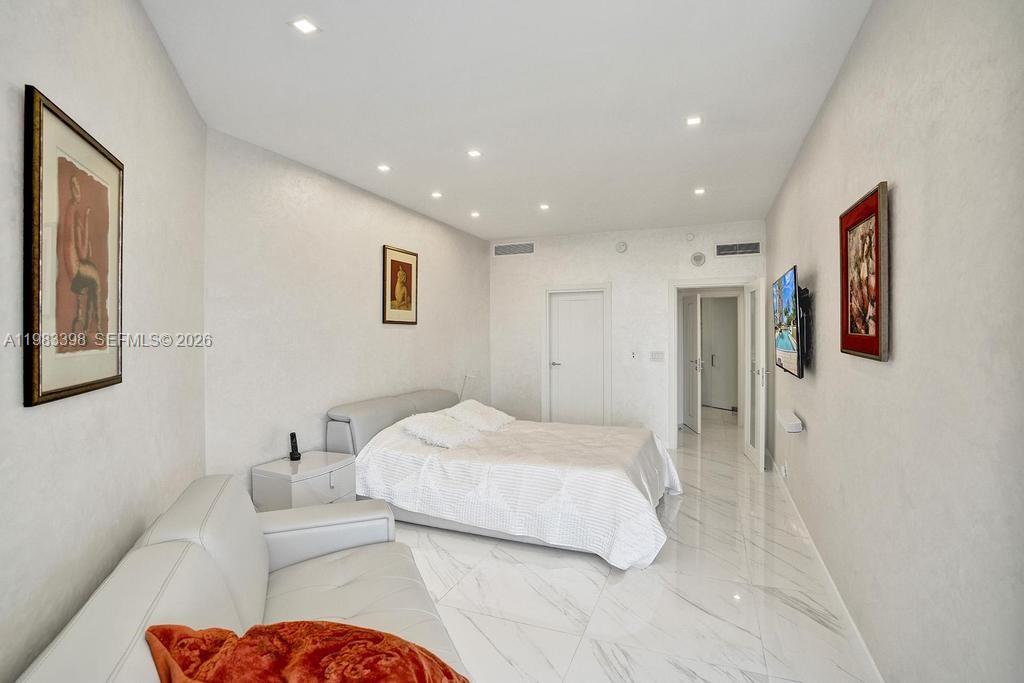 WILLIAMS ISLAND - Residential