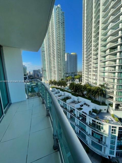 WIND CONDO - Residential Lease