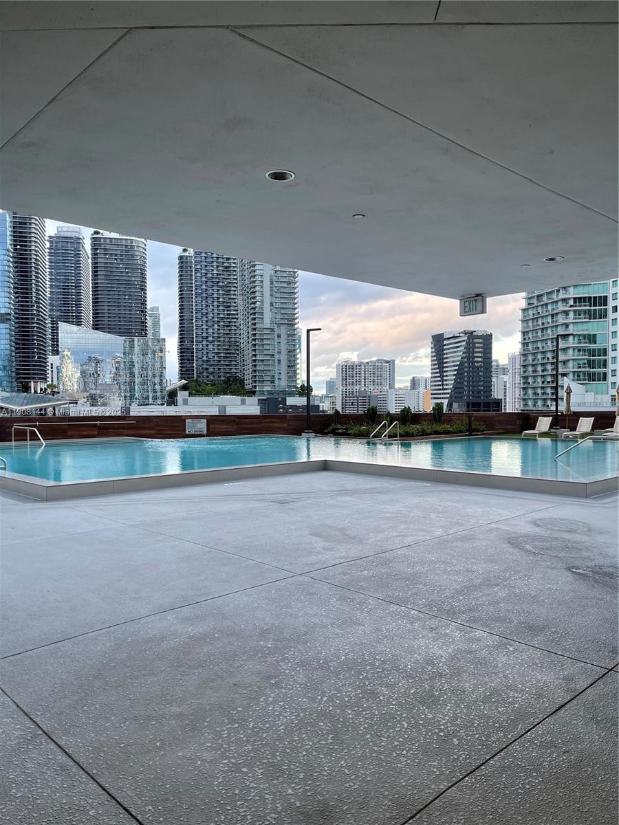 WIND CONDO - Residential Lease