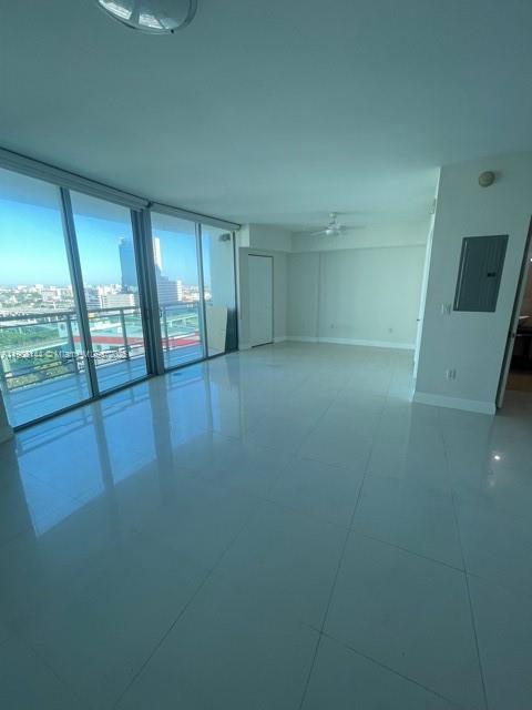 WIND CONDO - Residential Lease