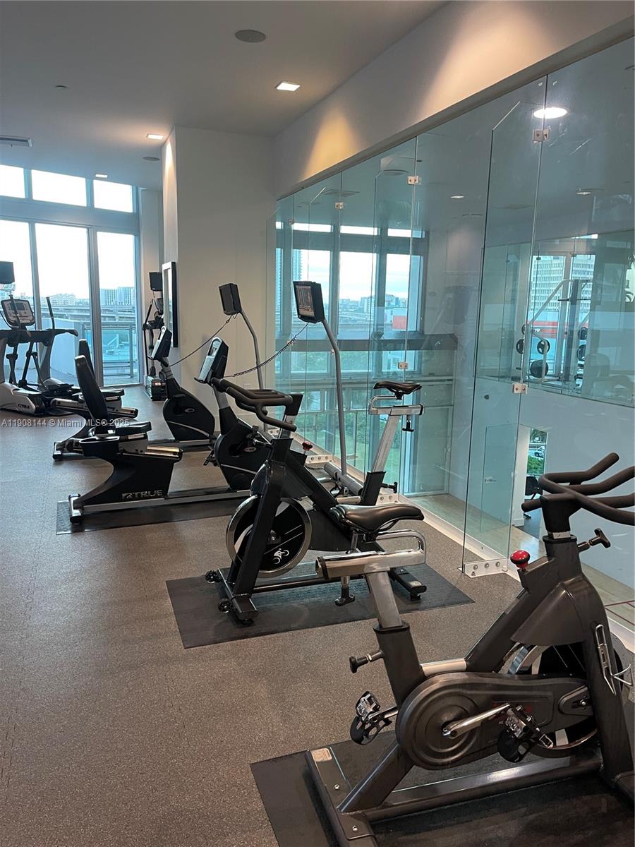 WIND CONDO - Residential Lease