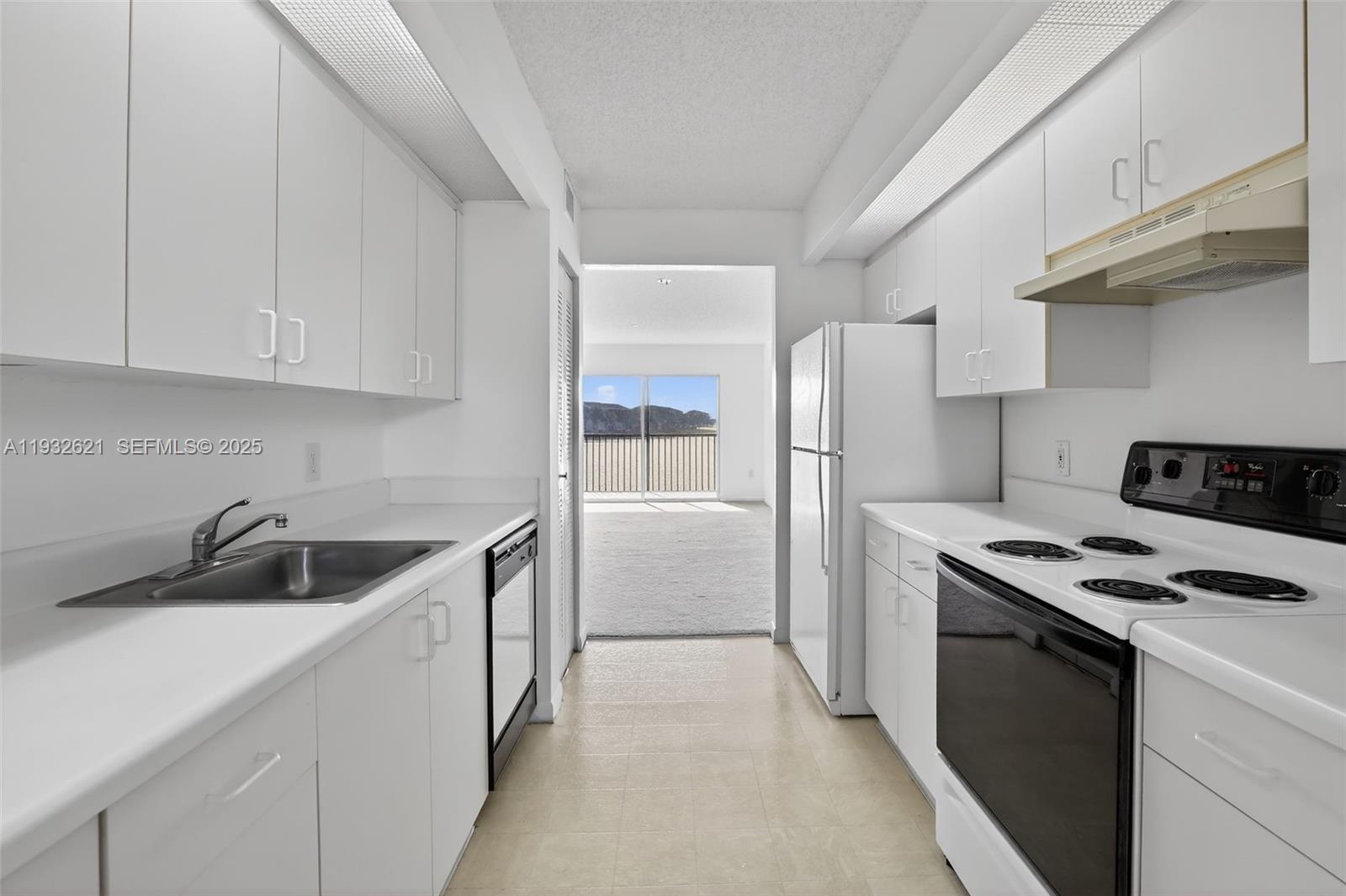 PLYMOUTH AT CENTURY VILLA - Residential