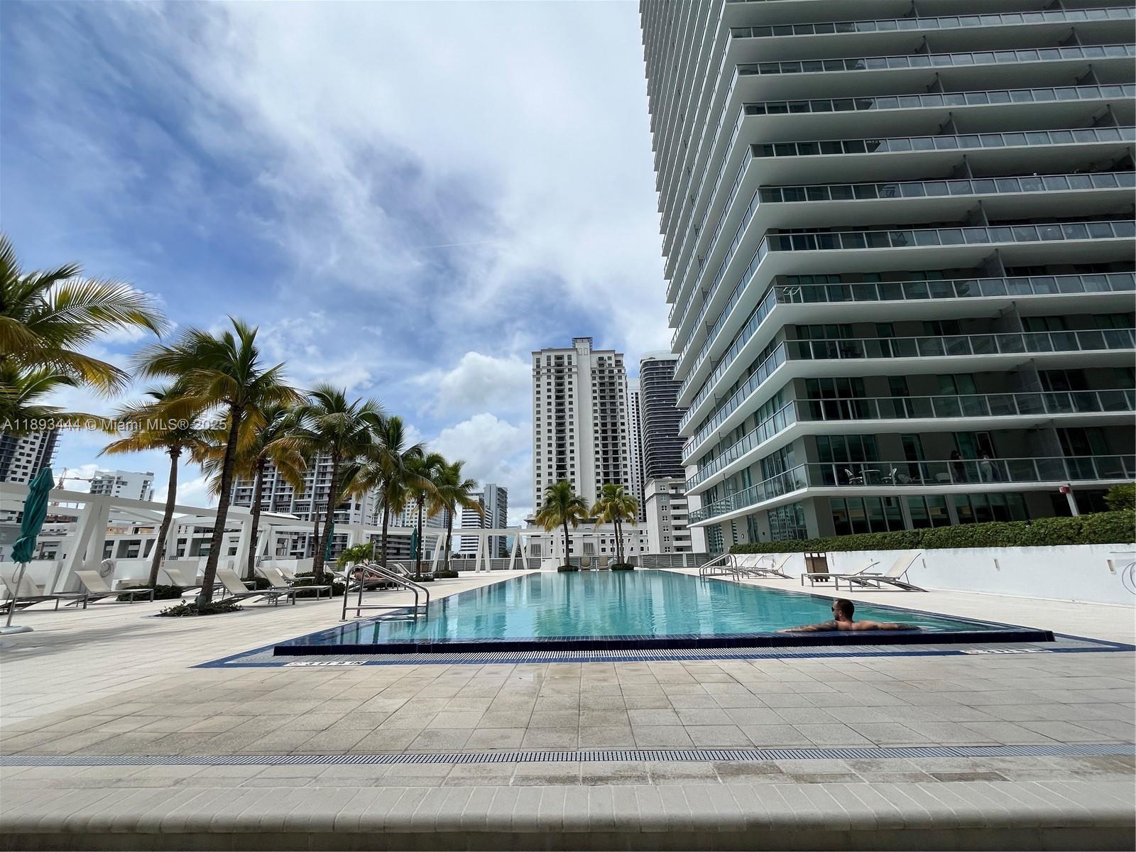 THE AXIS ON BRICKELL COND - Residential Lease