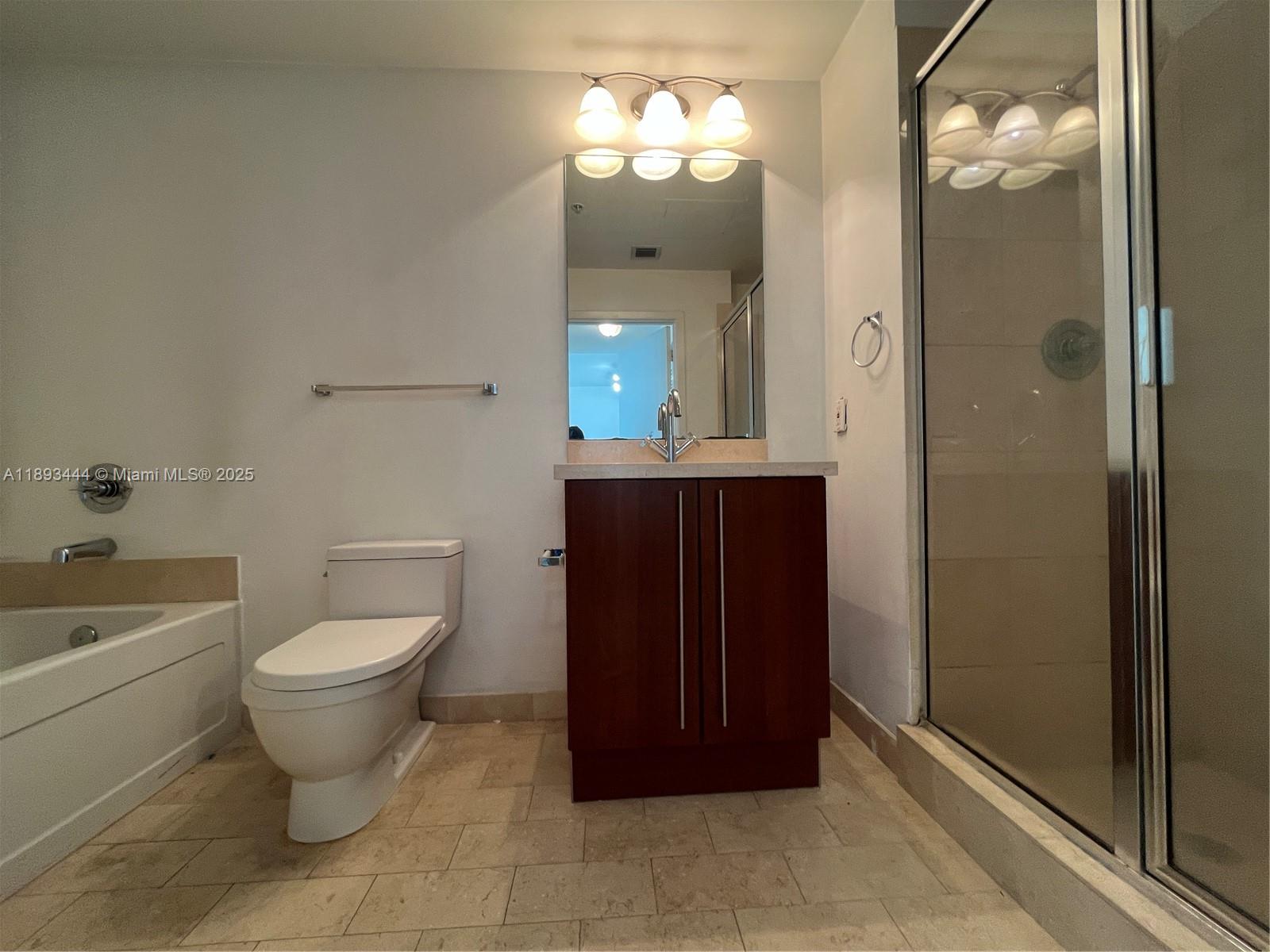THE AXIS ON BRICKELL COND - Residential Lease