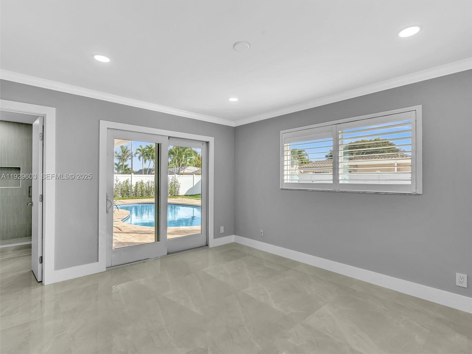 IMPERIAL POINT 2 SEC - Residential