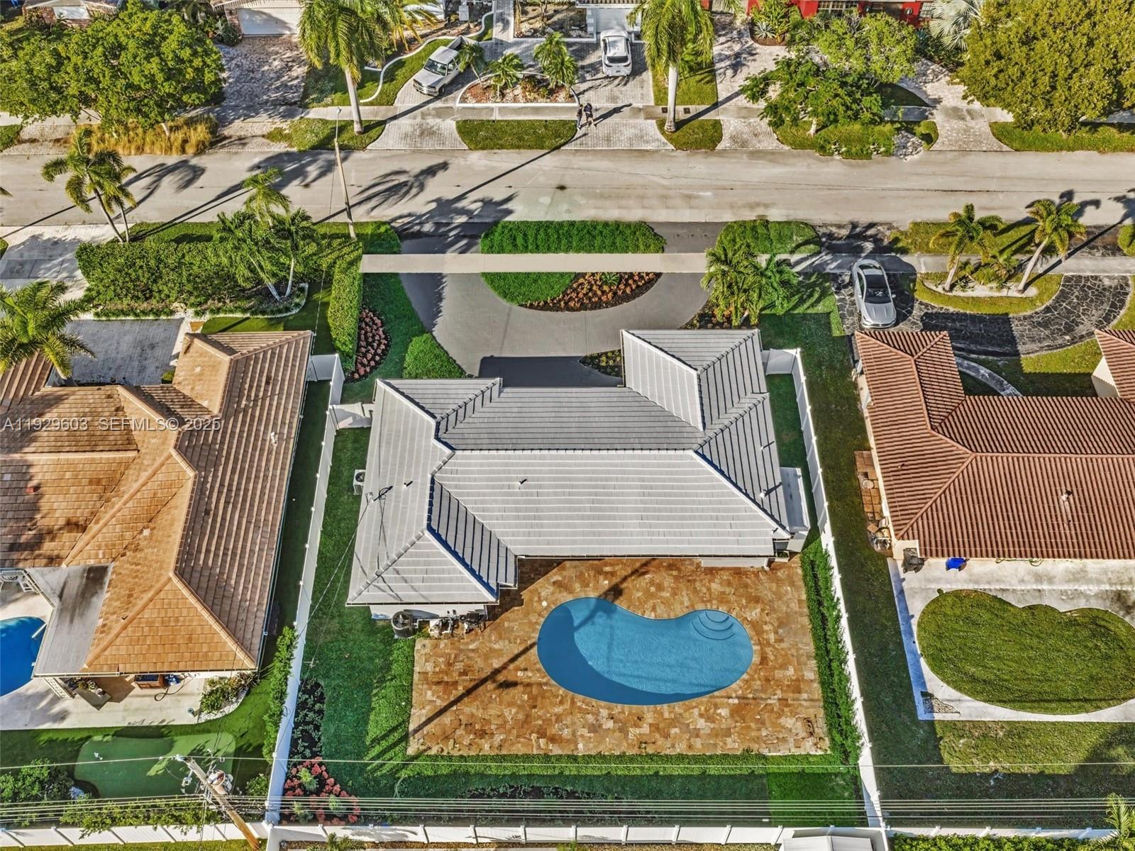 IMPERIAL POINT 2 SEC - Residential