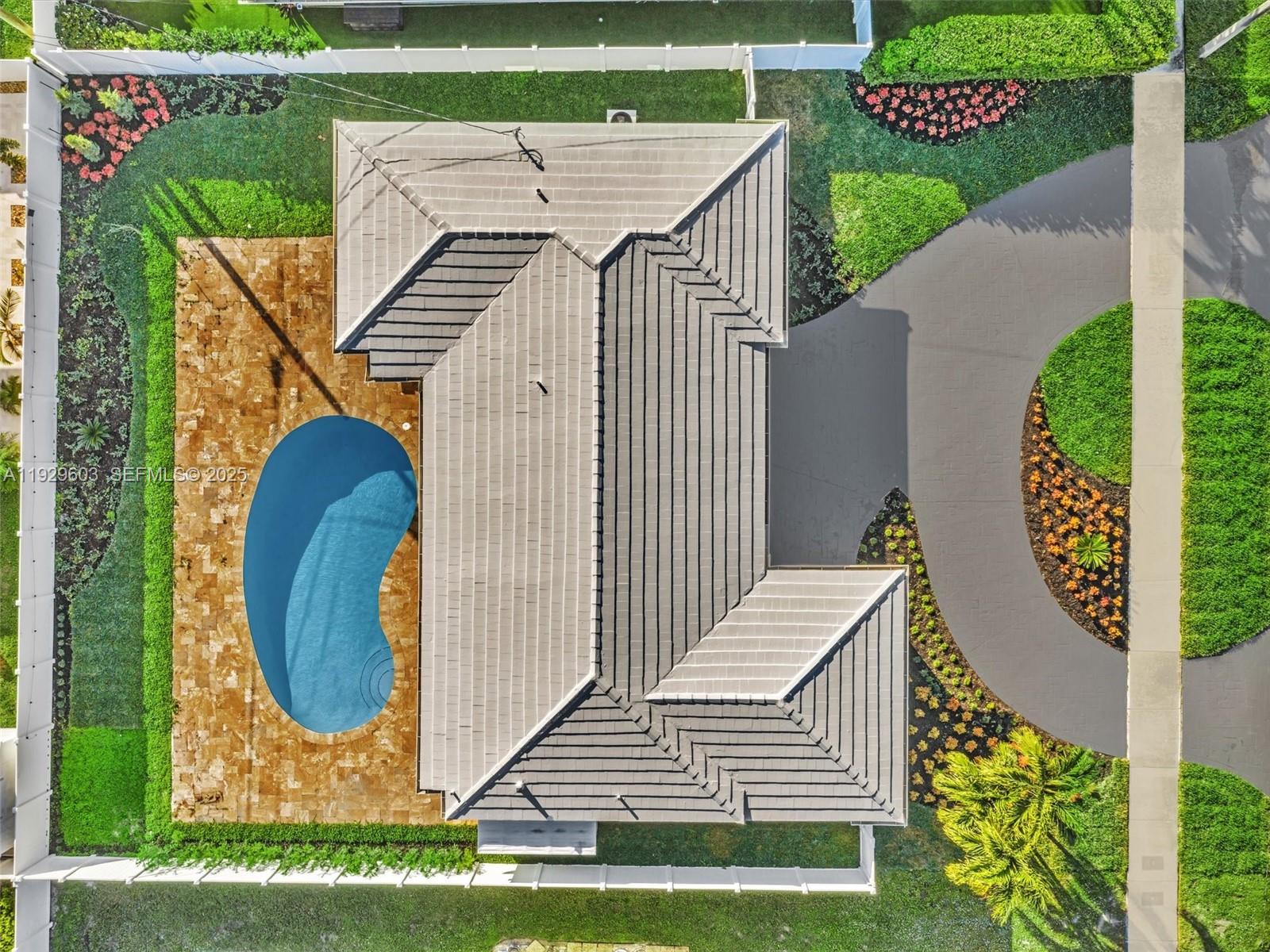 IMPERIAL POINT 2 SEC - Residential