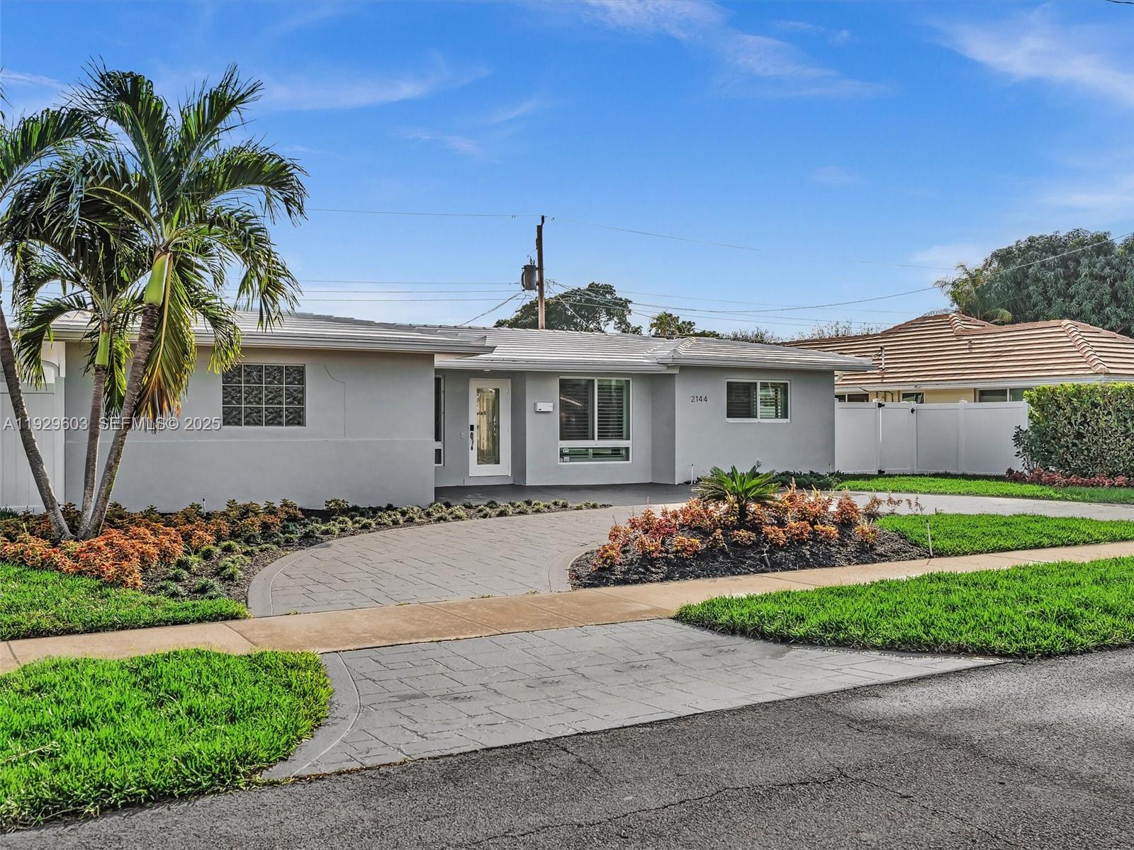 2144 NE 64th St