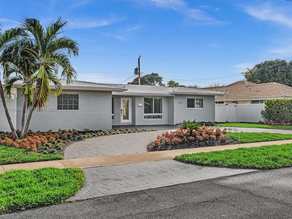 Photo of 2144 NE 64th St, Fort Lauderdale, FL 33308 (MLS # A11929603)