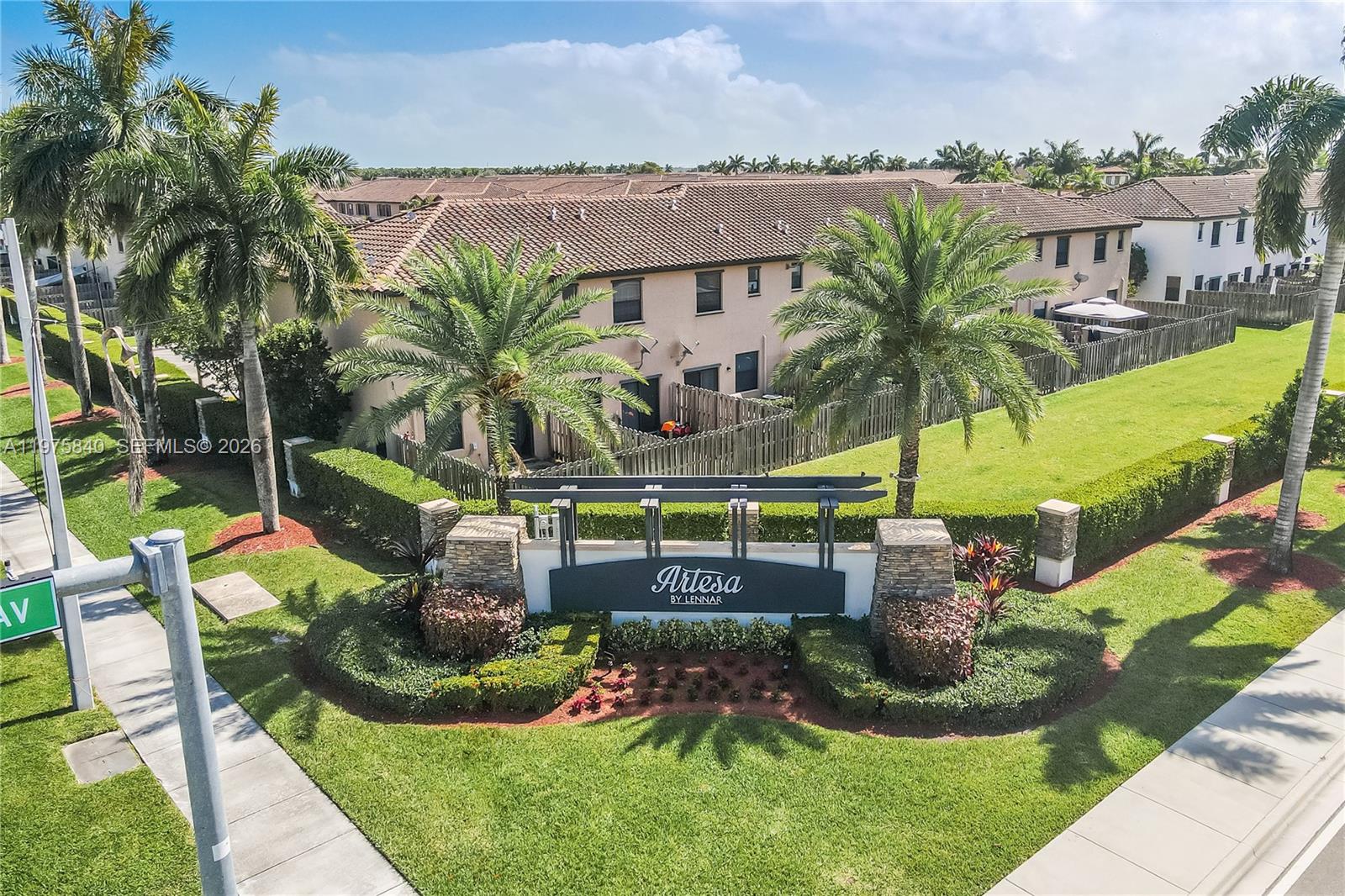 COCO PALM ESTATES - Residential