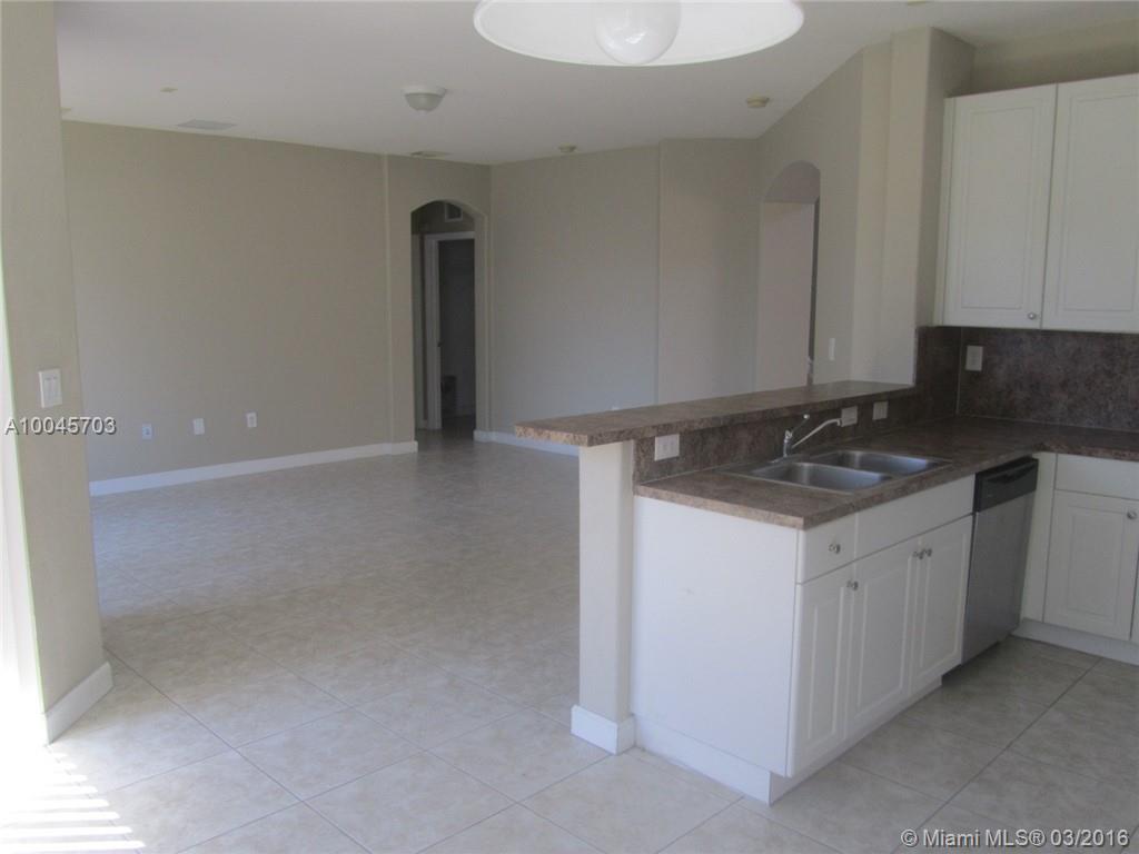 Century Gdns/Tamiami - Residential Lease