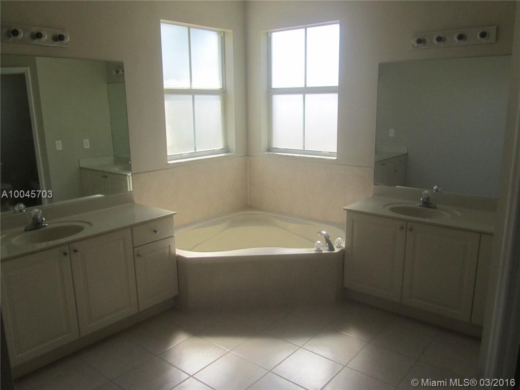 Century Gdns/Tamiami - Residential Lease