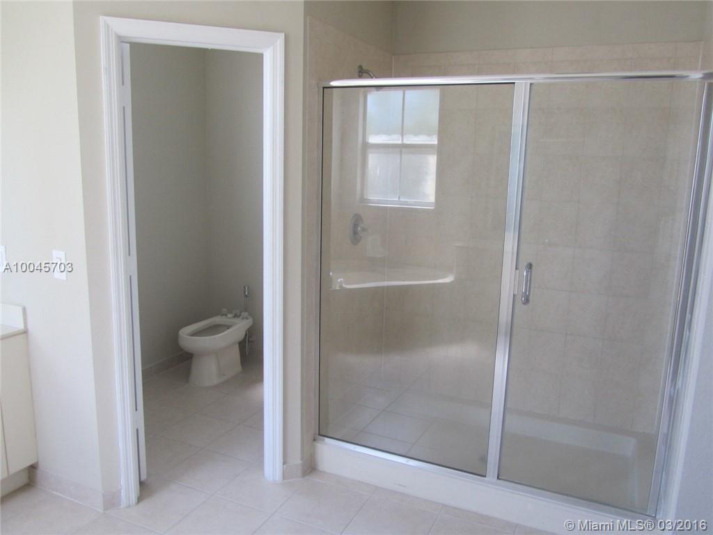 Century Gdns/Tamiami - Residential Lease