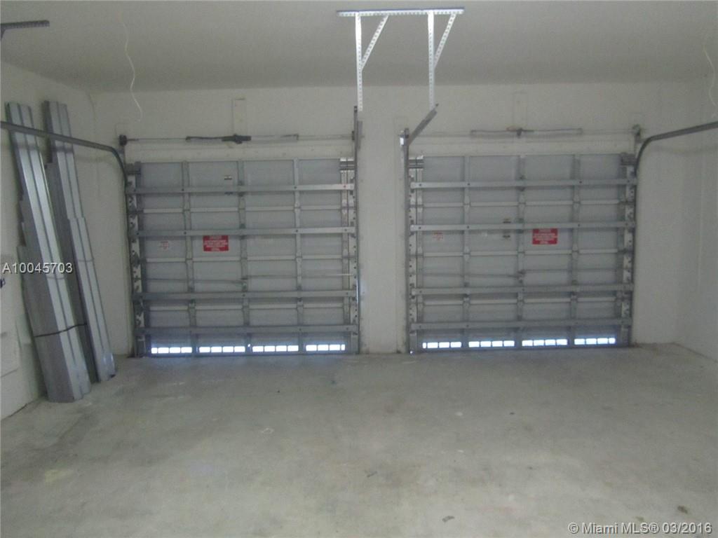 Century Gdns/Tamiami - Residential Lease