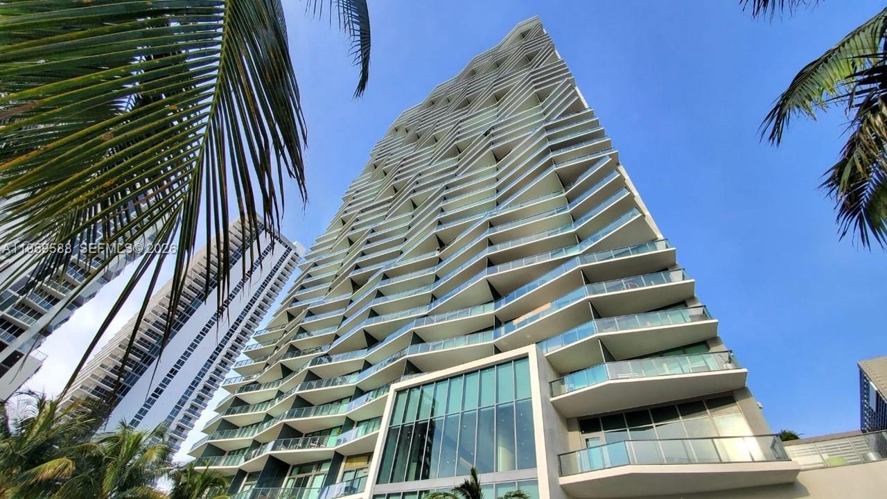 ICON BAY CONDO - Residential Lease