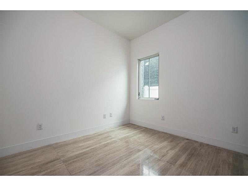 Oasis Park Square - Residential