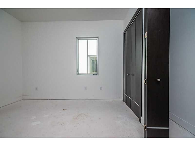 Oasis Park Square - Residential