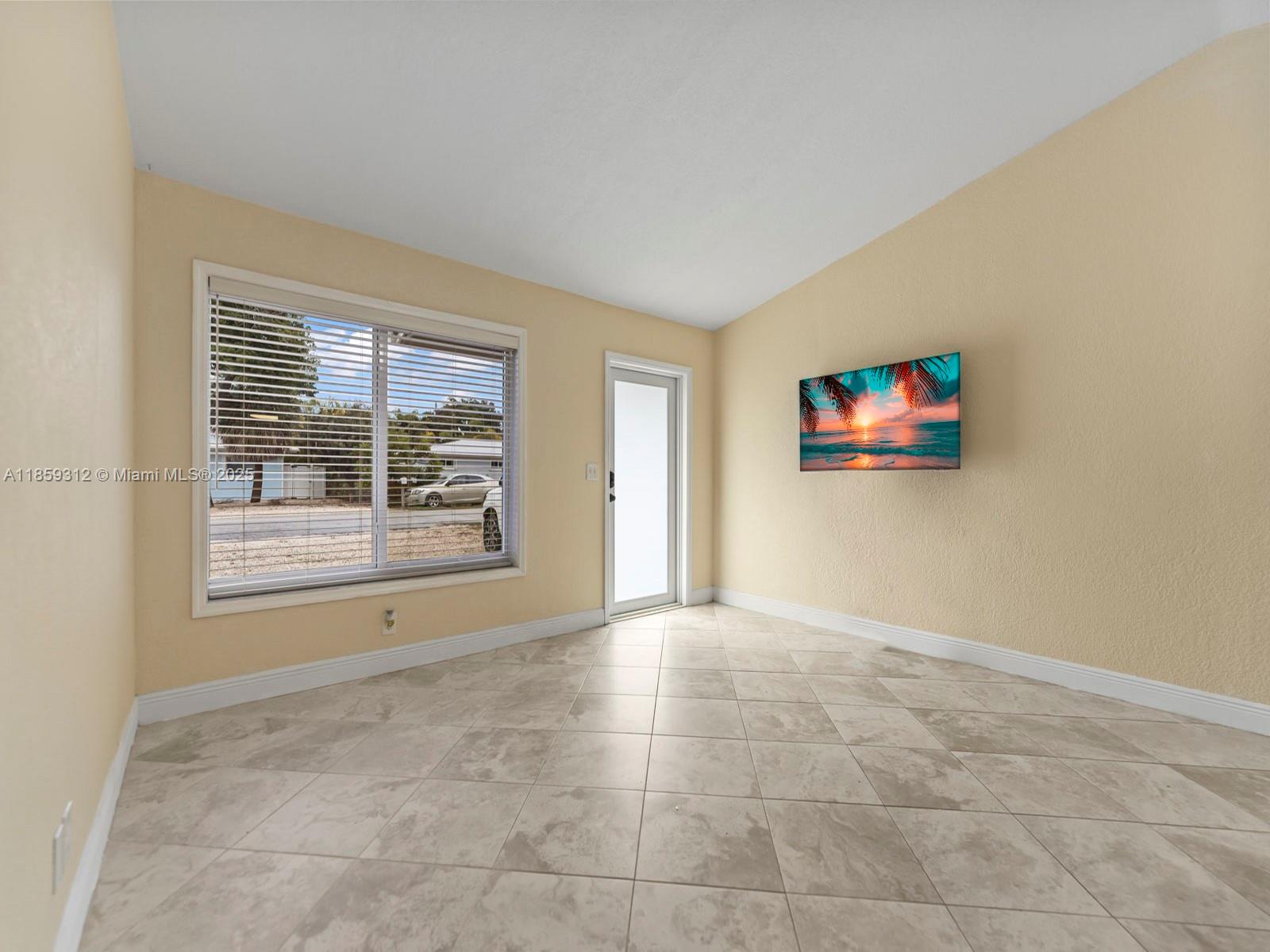 LARGO SOUND PARK - Residential Lease