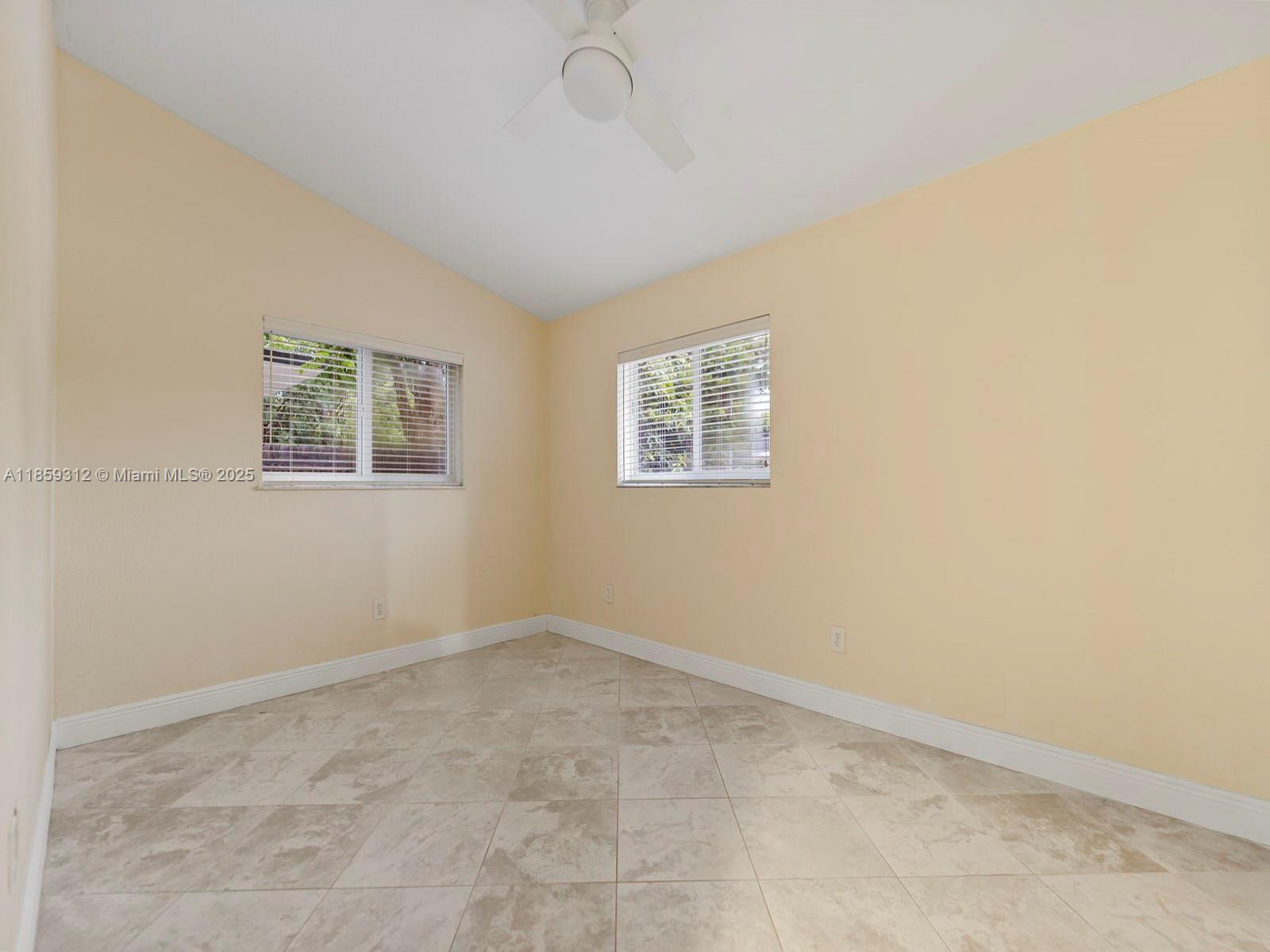 LARGO SOUND PARK - Residential Lease