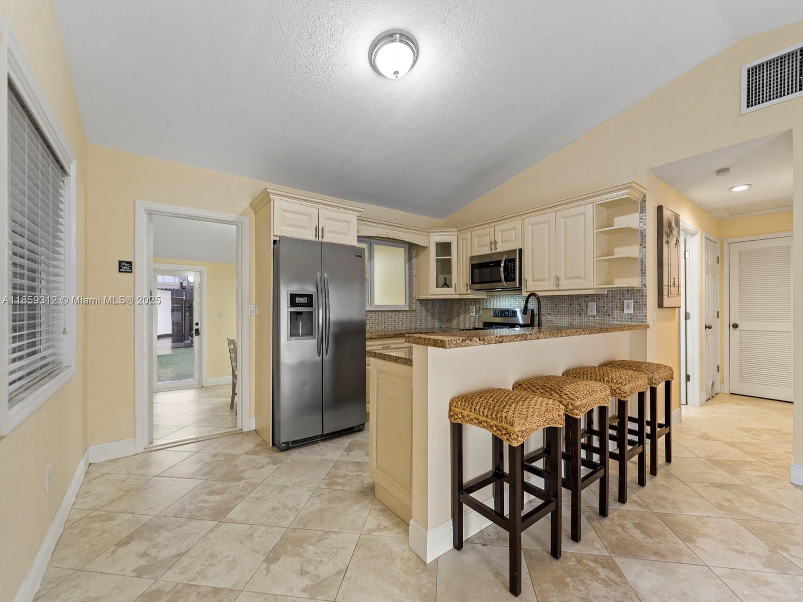 LARGO SOUND PARK - Residential Lease
