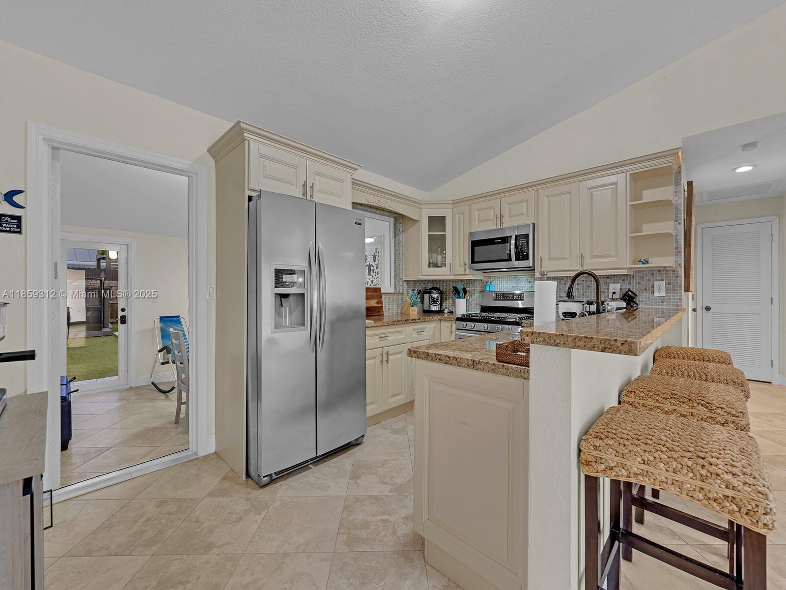 LARGO SOUND PARK - Residential Lease