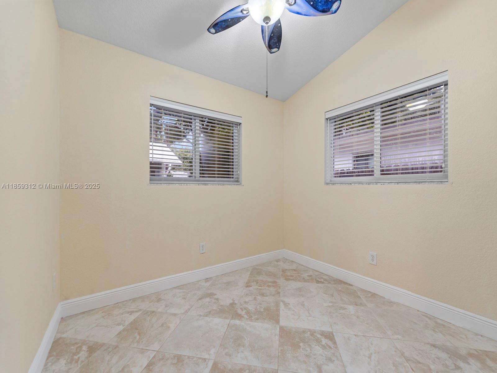 LARGO SOUND PARK - Residential Lease