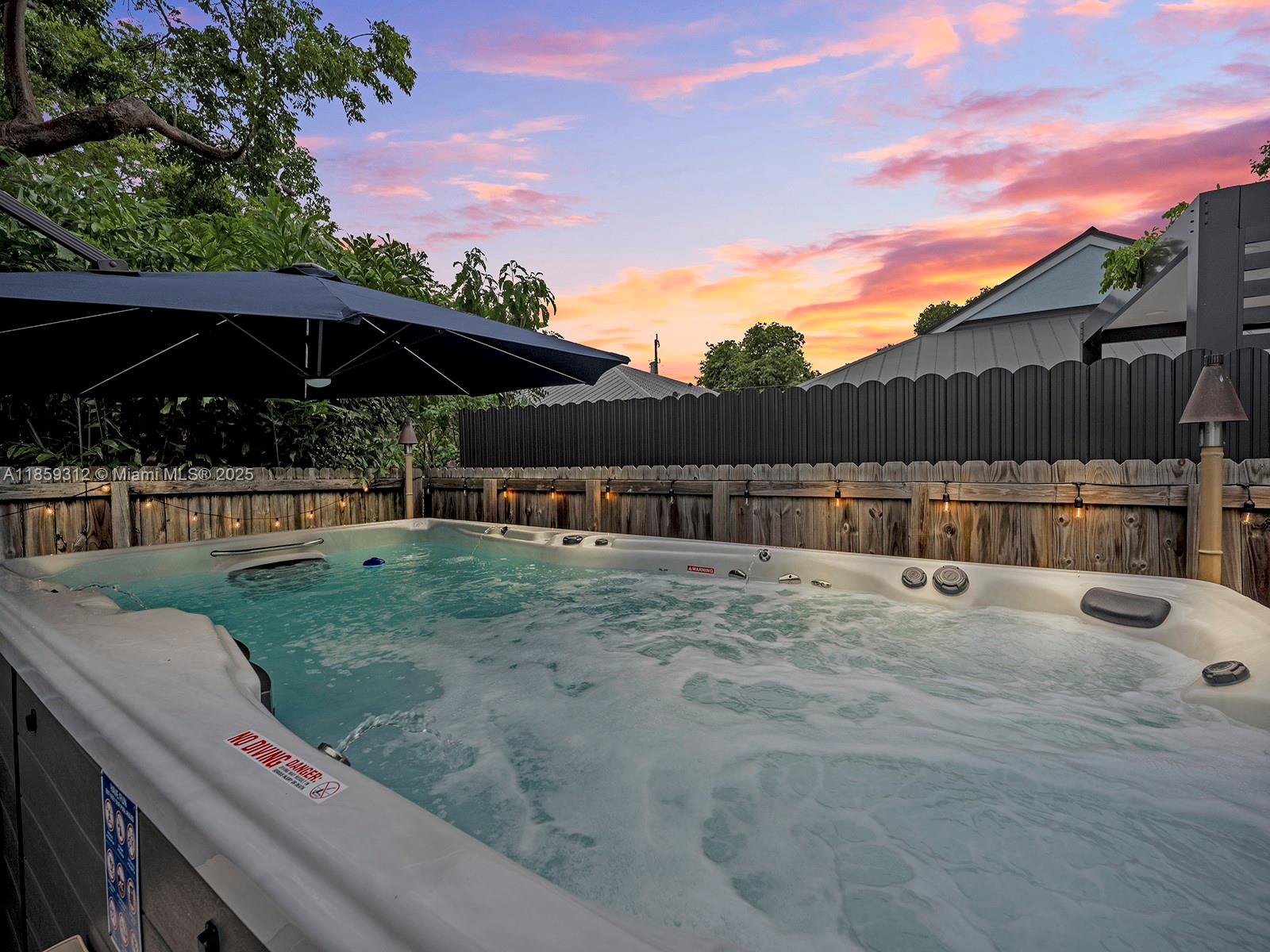 LARGO SOUND PARK - Residential Lease