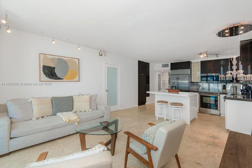 RONEY PALACE CONDO - Residential Lease