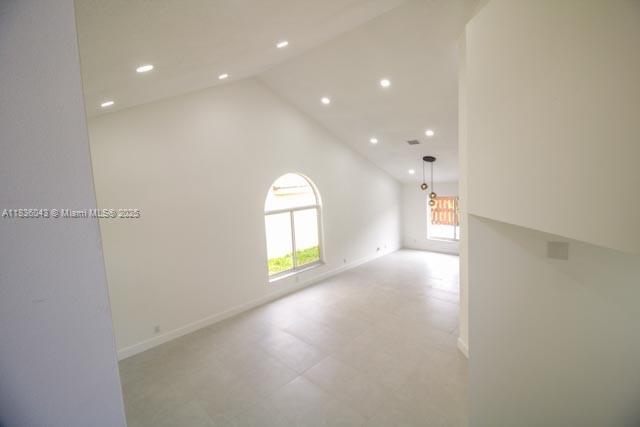 10204 Caracas St, Cooper City, FL, 33026/$842,000 4 10204 Caracas St