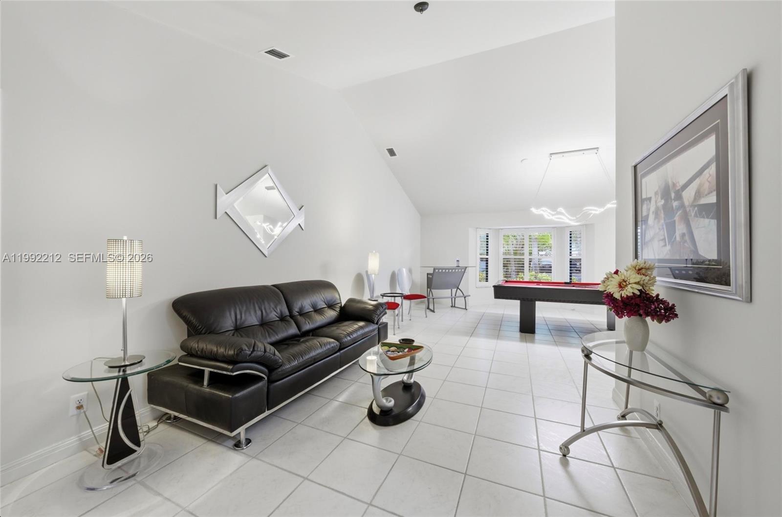 SHORES 1 - Residential