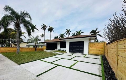 Single Family Residence in Dania Beach FL 641 2nd St St.jpg