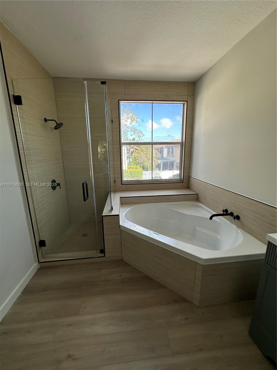 MAPLE RIDGE - Residential