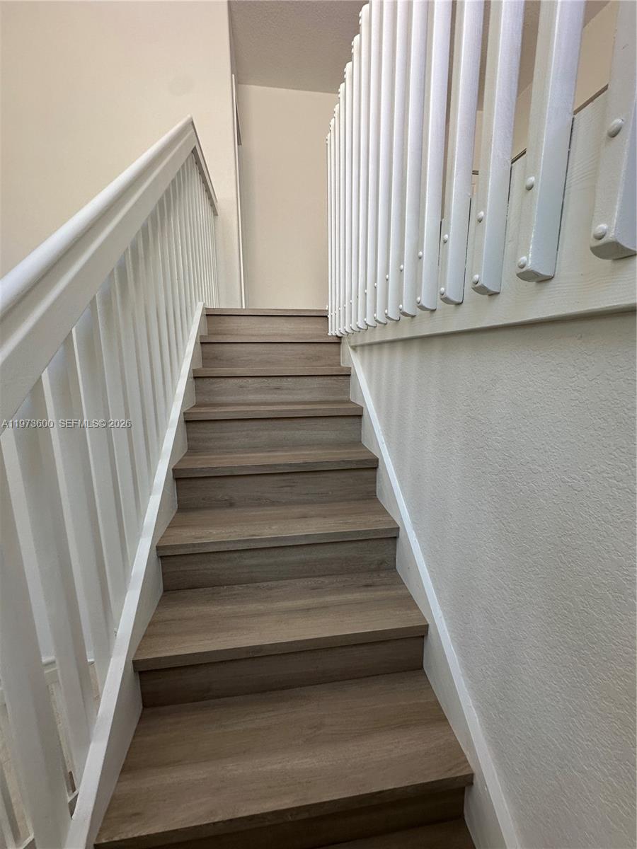 MAPLE RIDGE - Residential