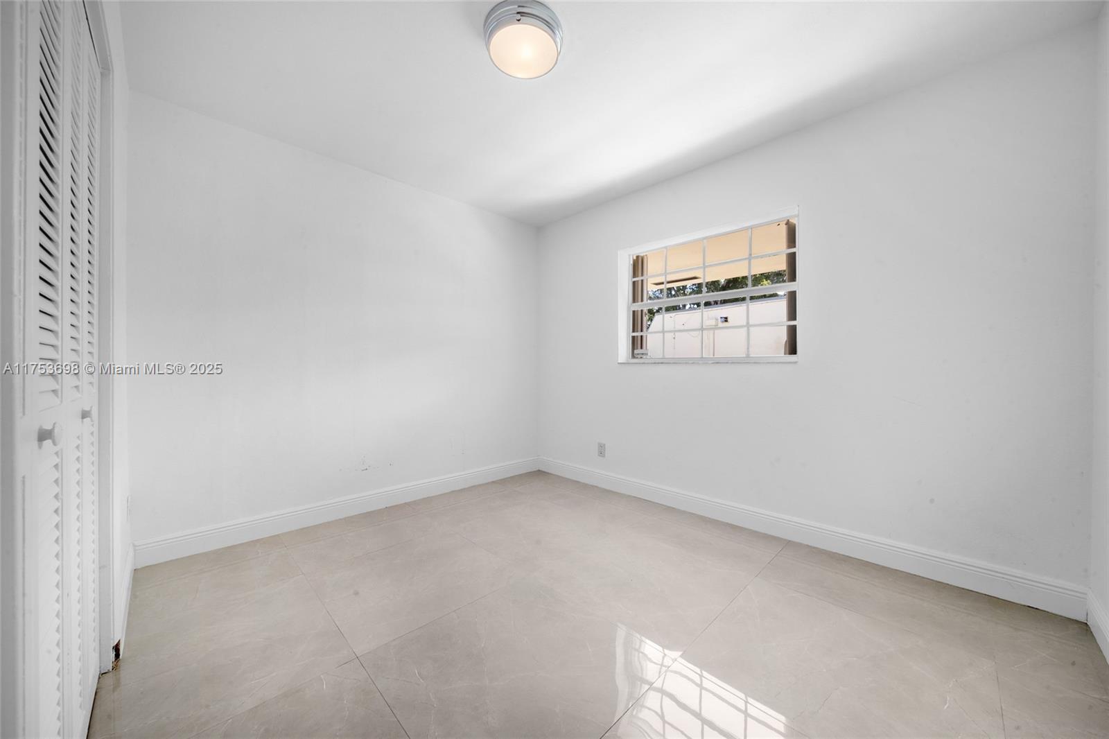 GREEN HILLS PARK WEST NO - Residential