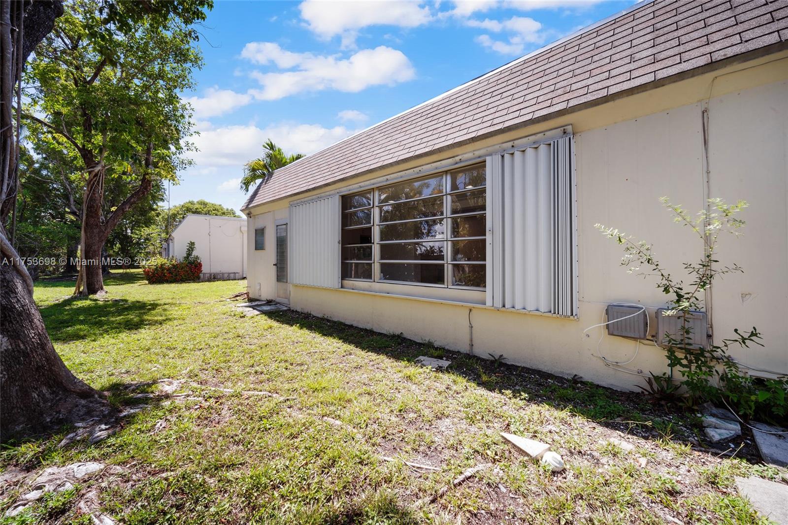 GREEN HILLS PARK WEST NO - Residential