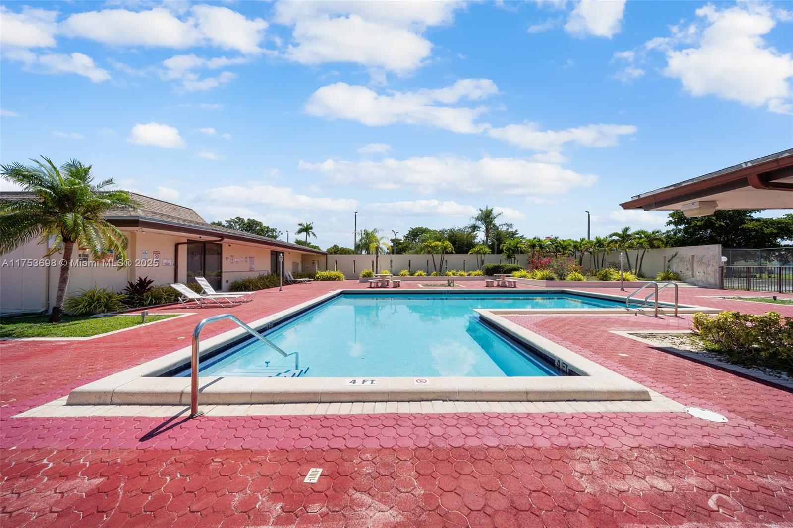 GREEN HILLS PARK WEST NO - Residential