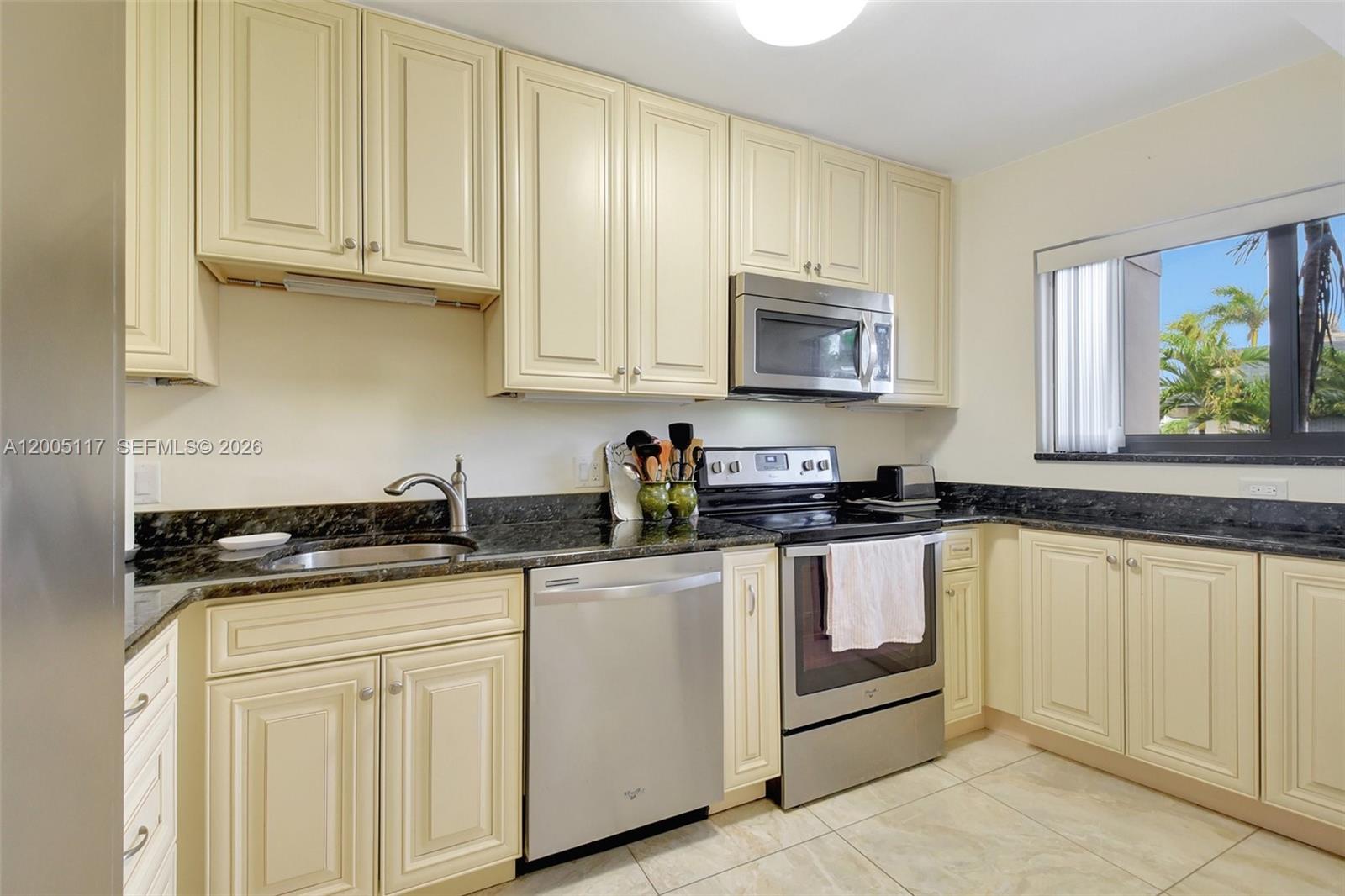 SOUTHGATE CONDO - Residential