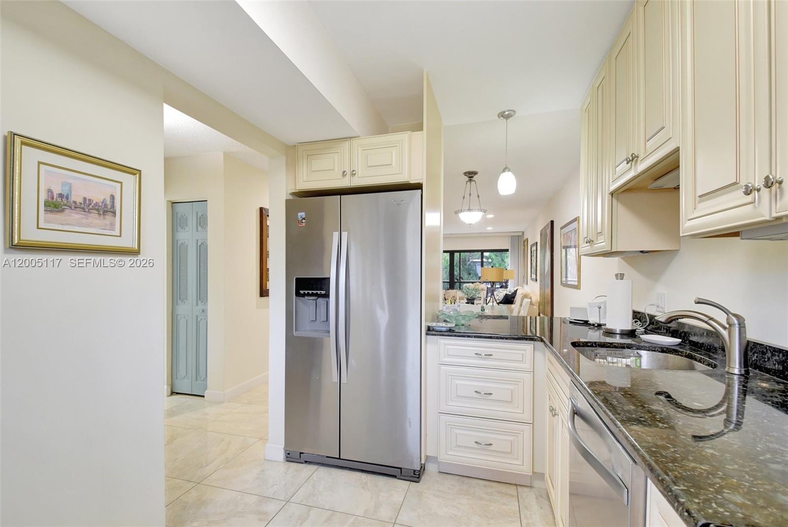 SOUTHGATE CONDO - Residential
