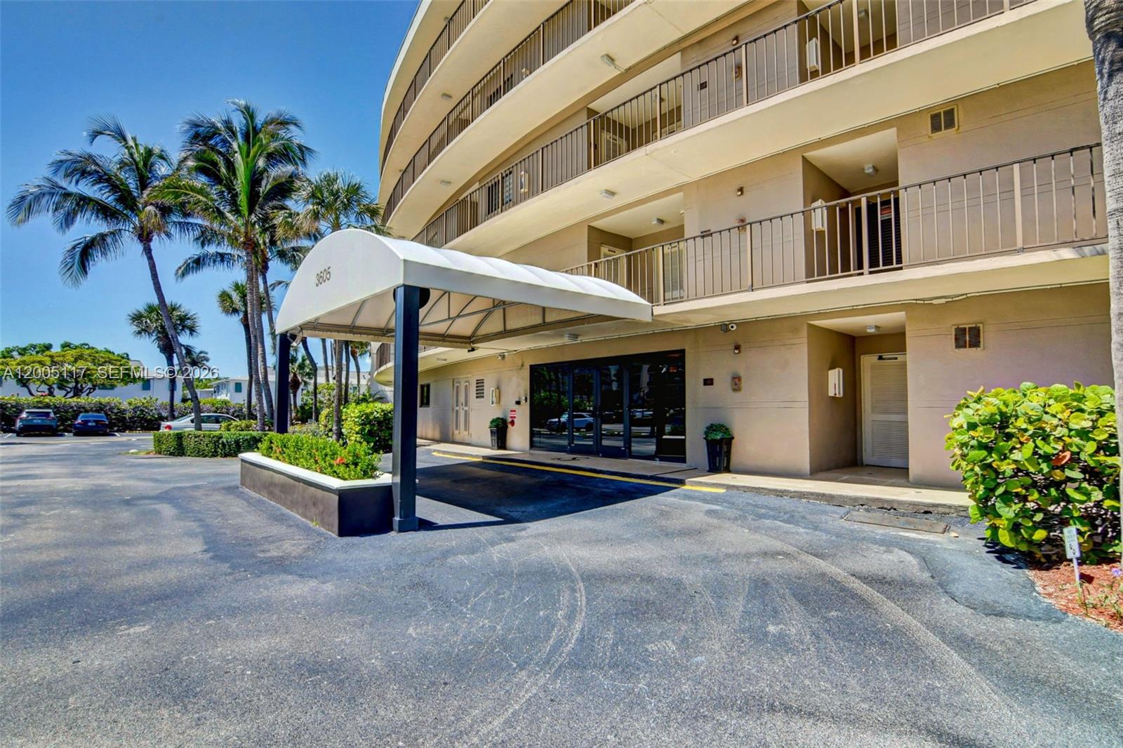 SOUTHGATE CONDO - Residential