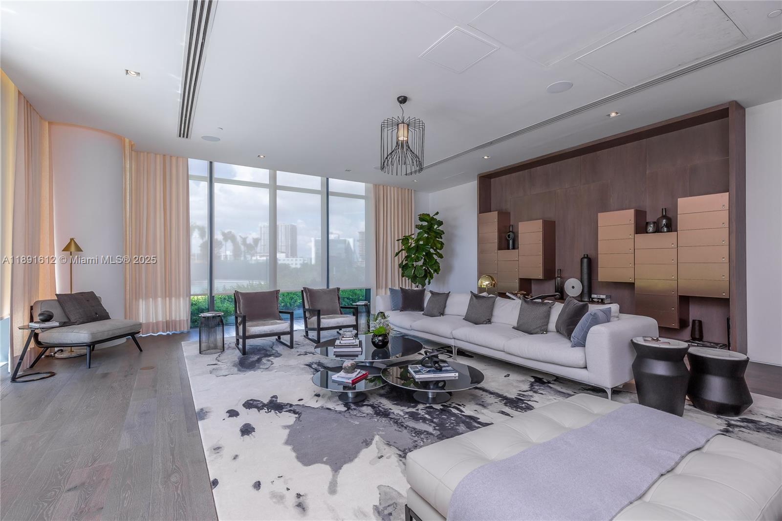 PARAISO BAY CONDO - Residential Lease