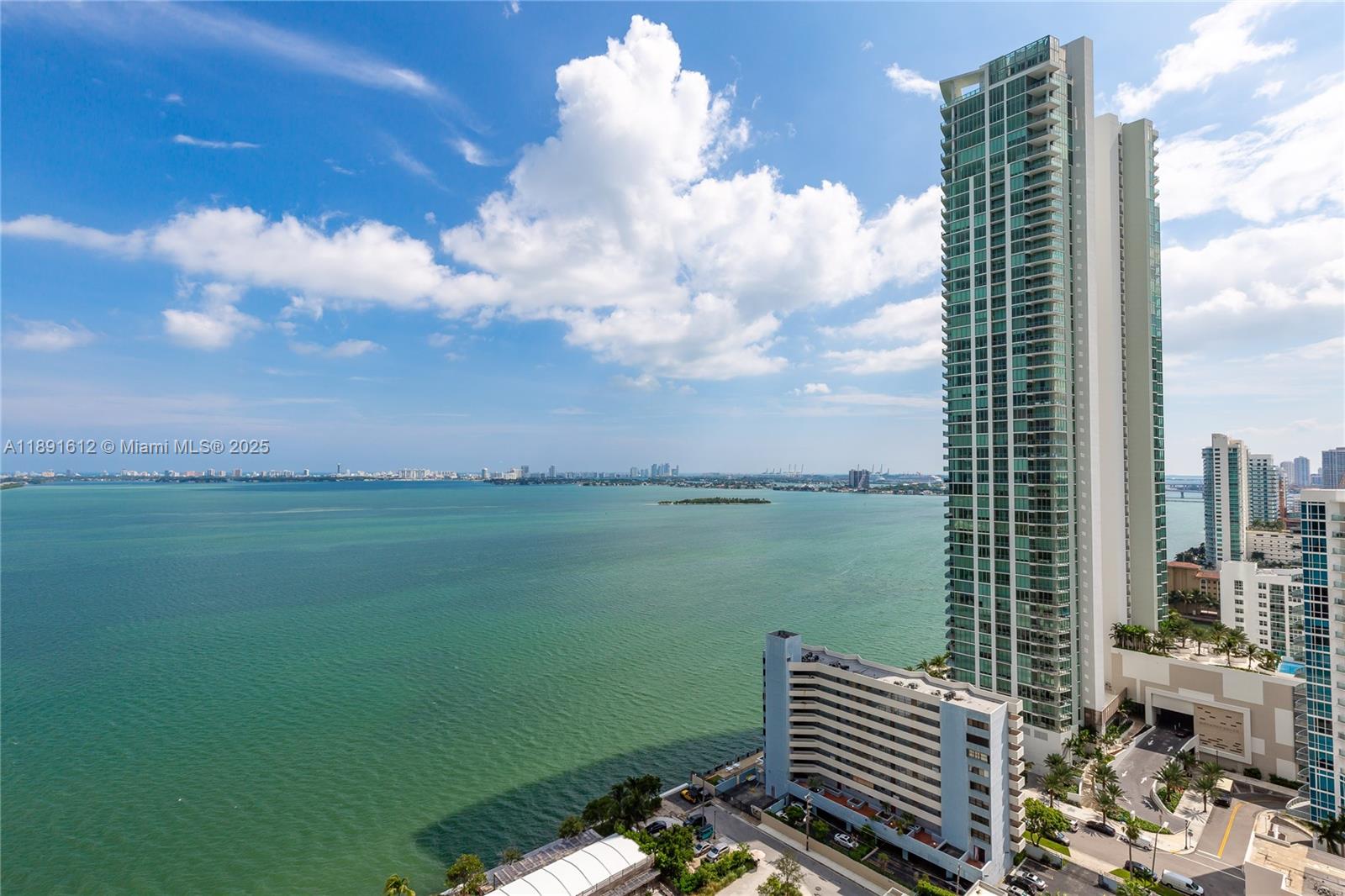PARAISO BAY CONDO - Residential Lease
