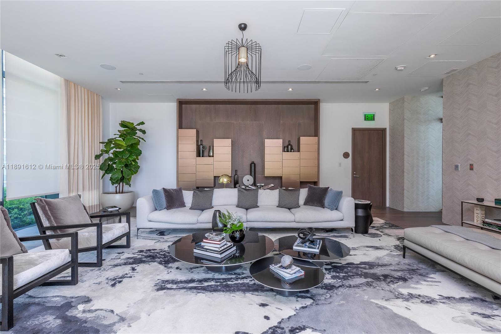 PARAISO BAY CONDO - Residential Lease