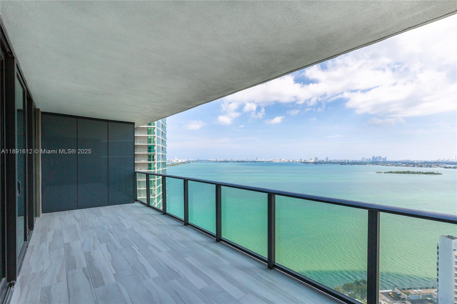 PARAISO BAY CONDO - Residential Lease