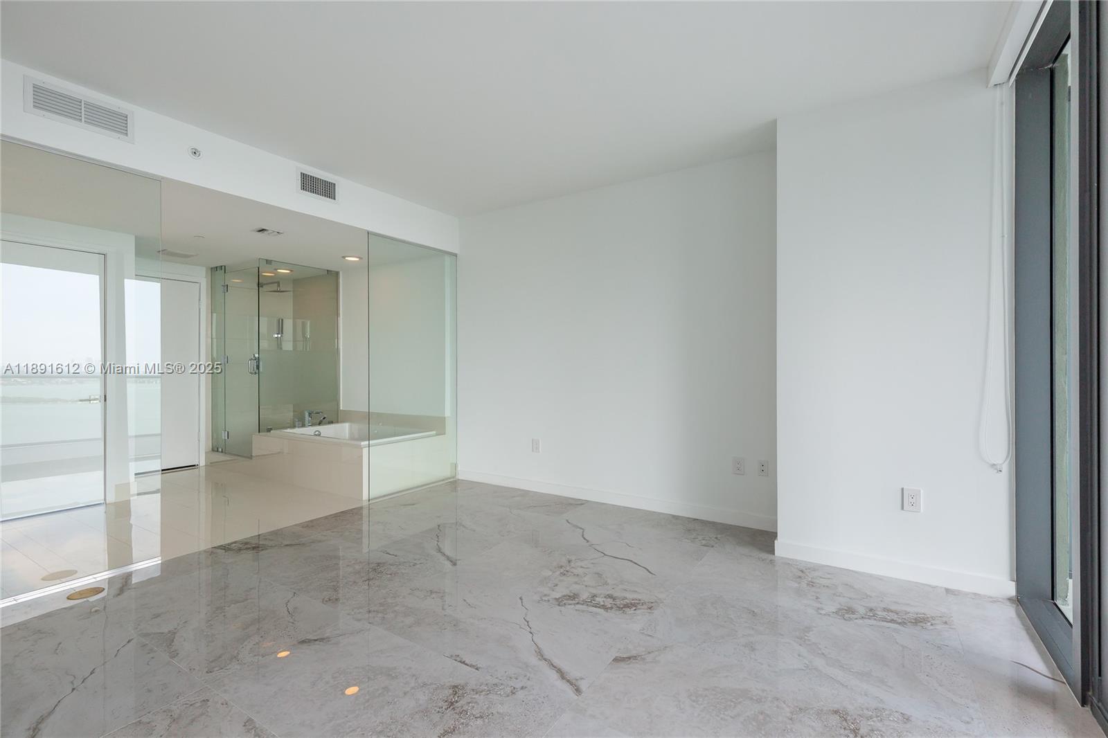 PARAISO BAY CONDO - Residential Lease