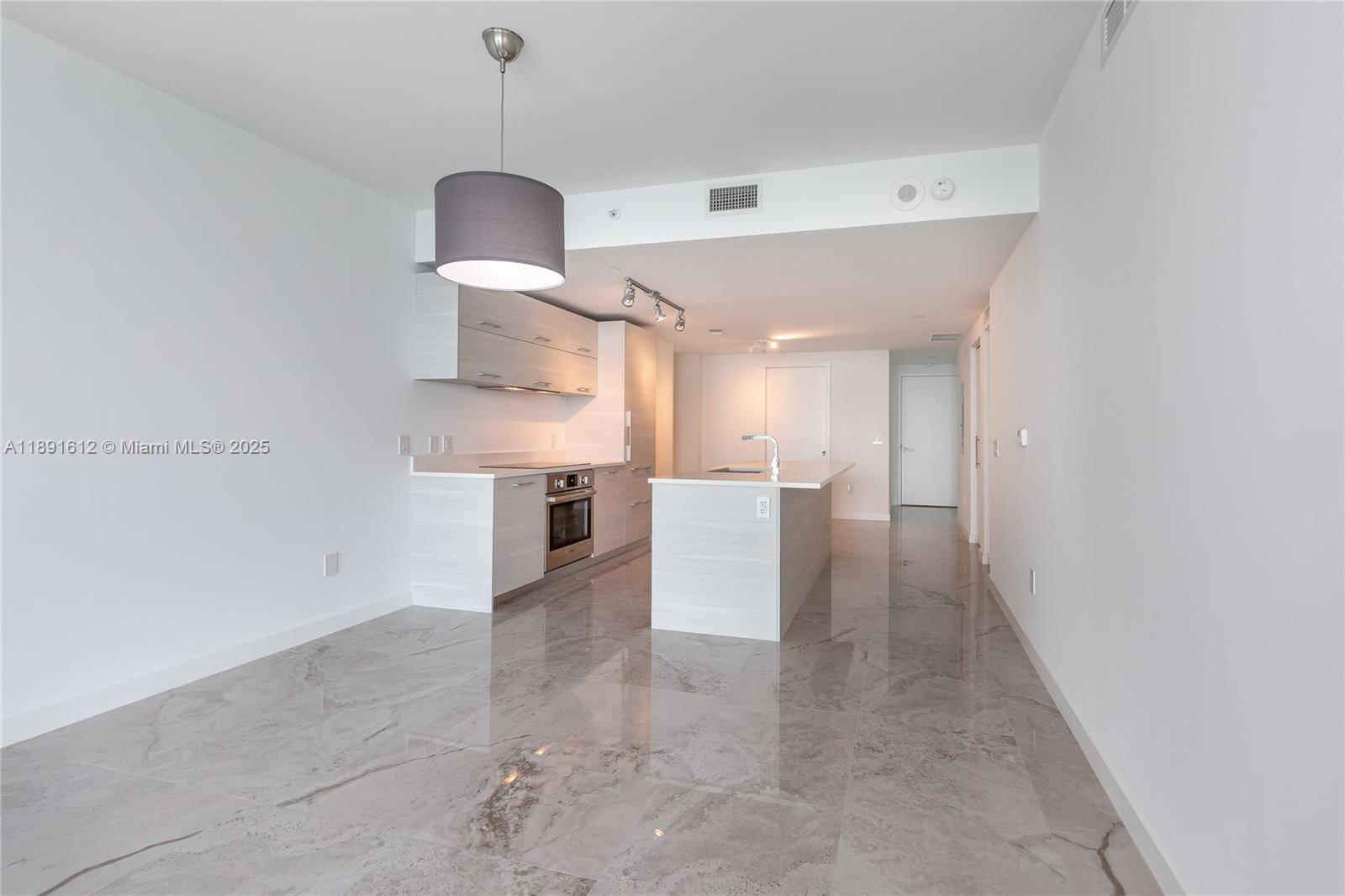 PARAISO BAY CONDO - Residential Lease
