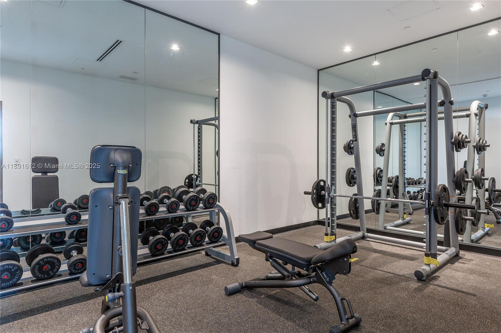 PARAISO BAY CONDO - Residential Lease