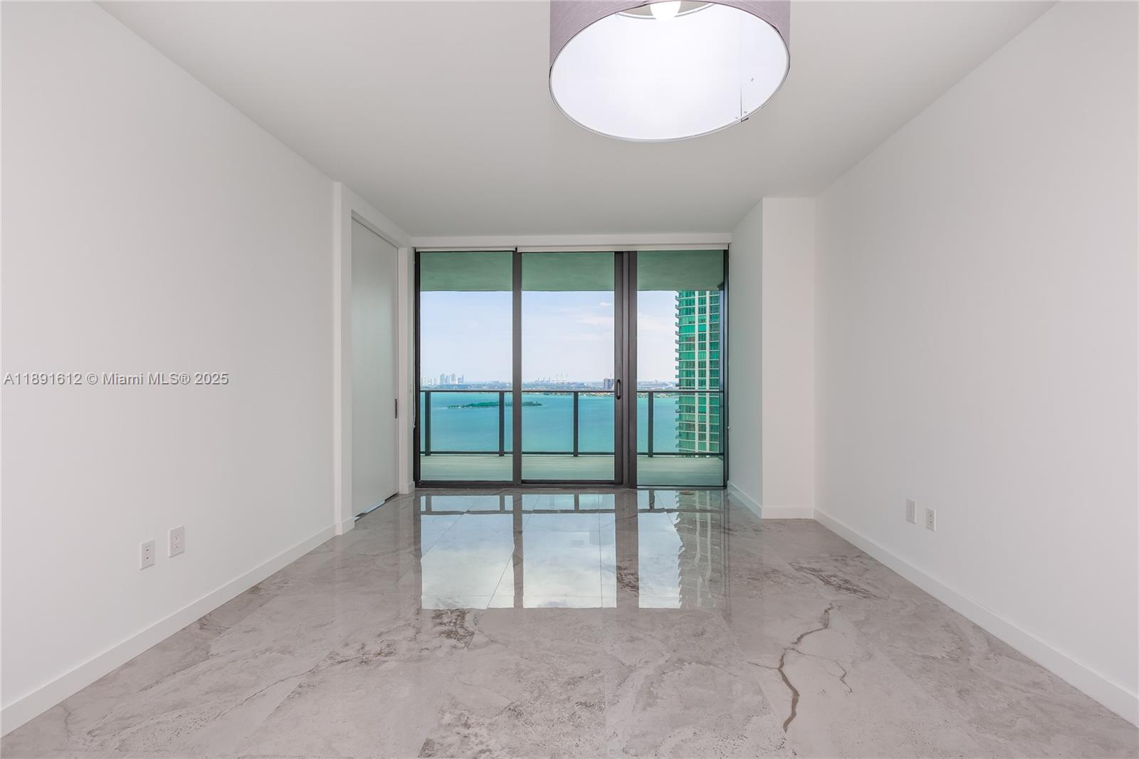 PARAISO BAY CONDO - Residential Lease