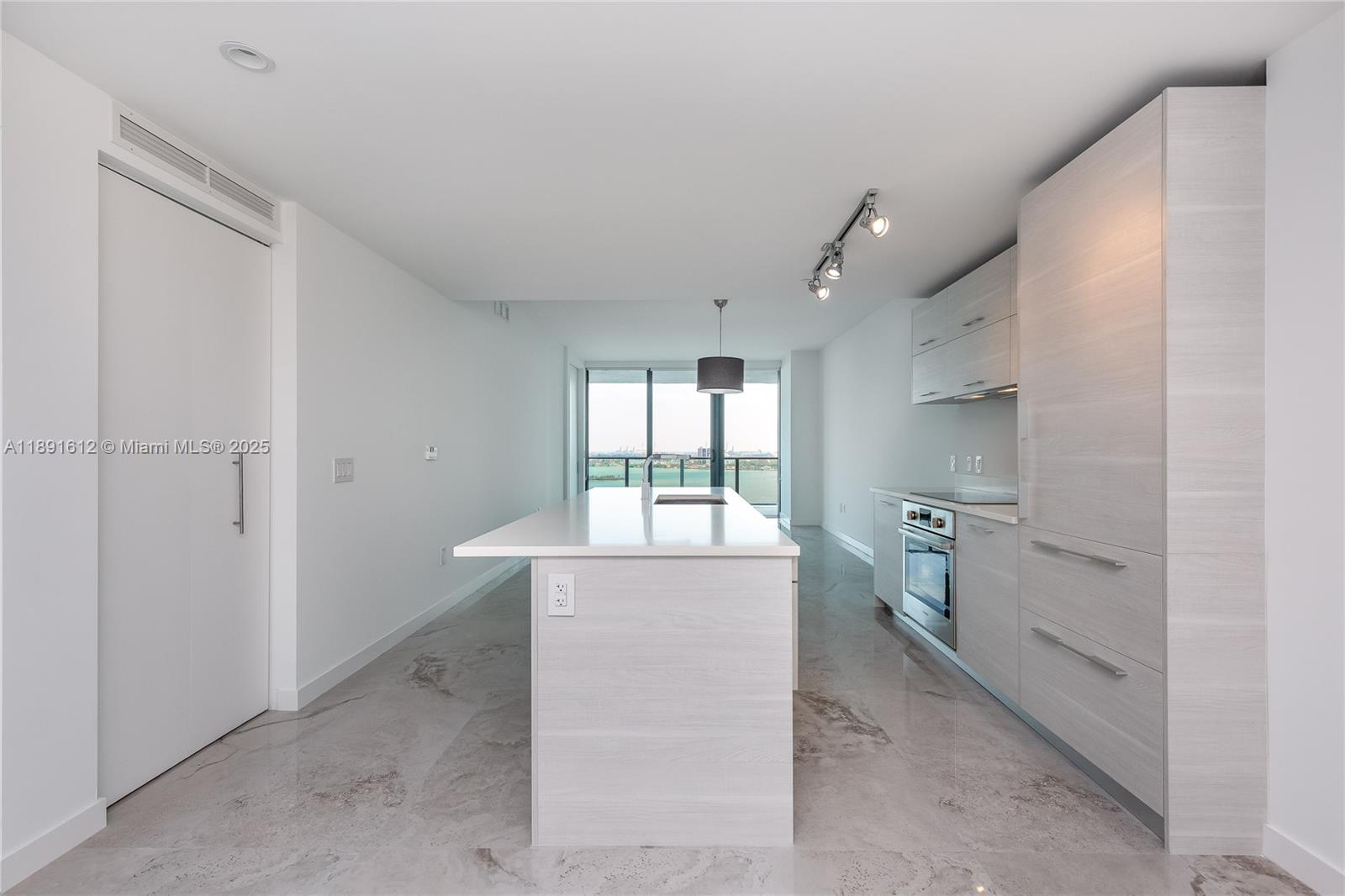 PARAISO BAY CONDO - Residential Lease
