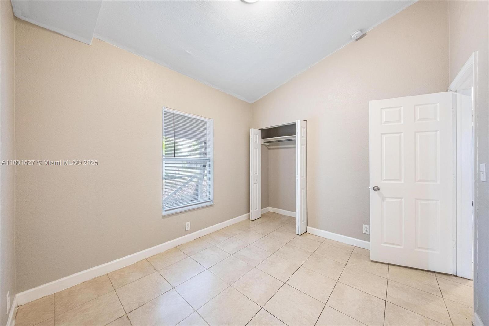 IVES ESTATES SEC 1 - Residential