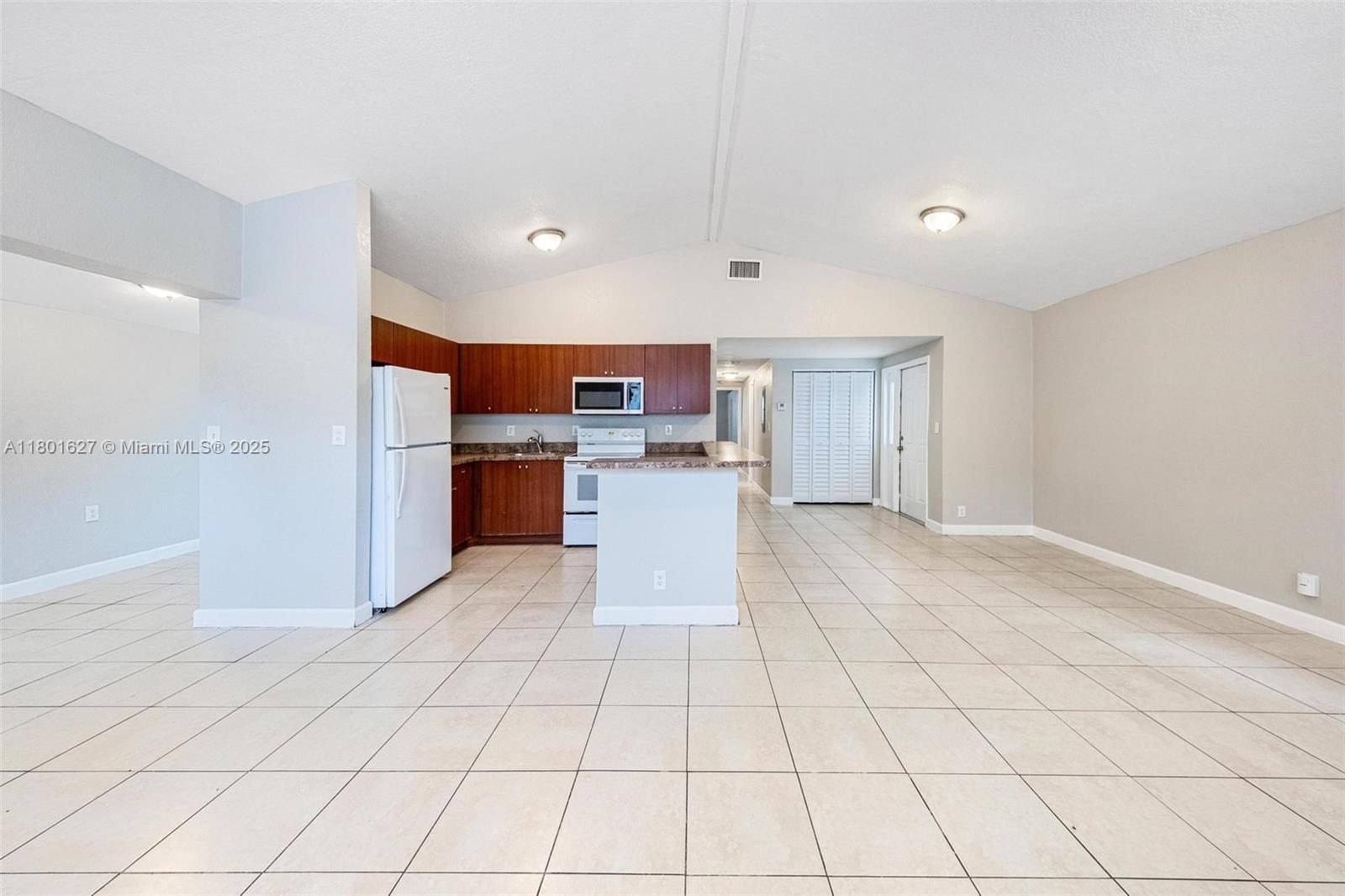 IVES ESTATES SEC 1 - Residential